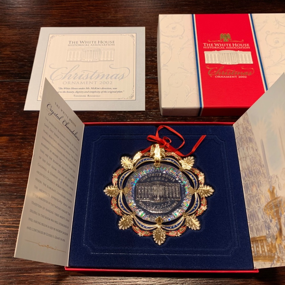 White House Christmas Ornaments - Picture 2 of 9